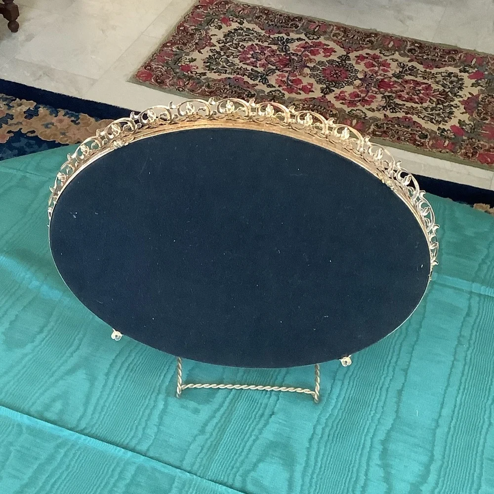 Footed vanity mirror 14”x10”